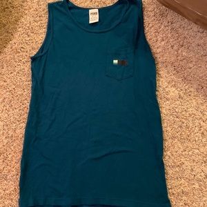 brand new vs pink tank